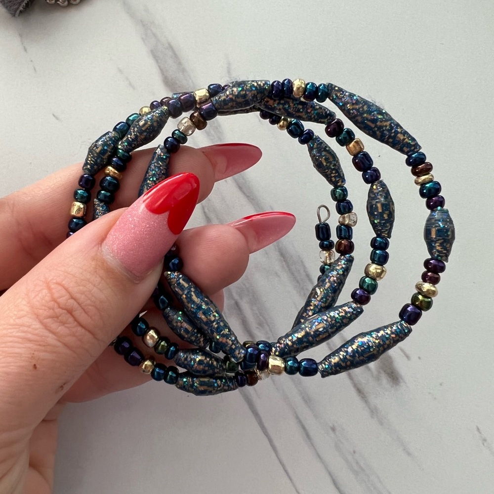 Handmade Paper Bracelet - Picture 2 of 3